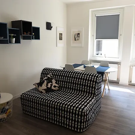 Apartment Le Rondinelle Como